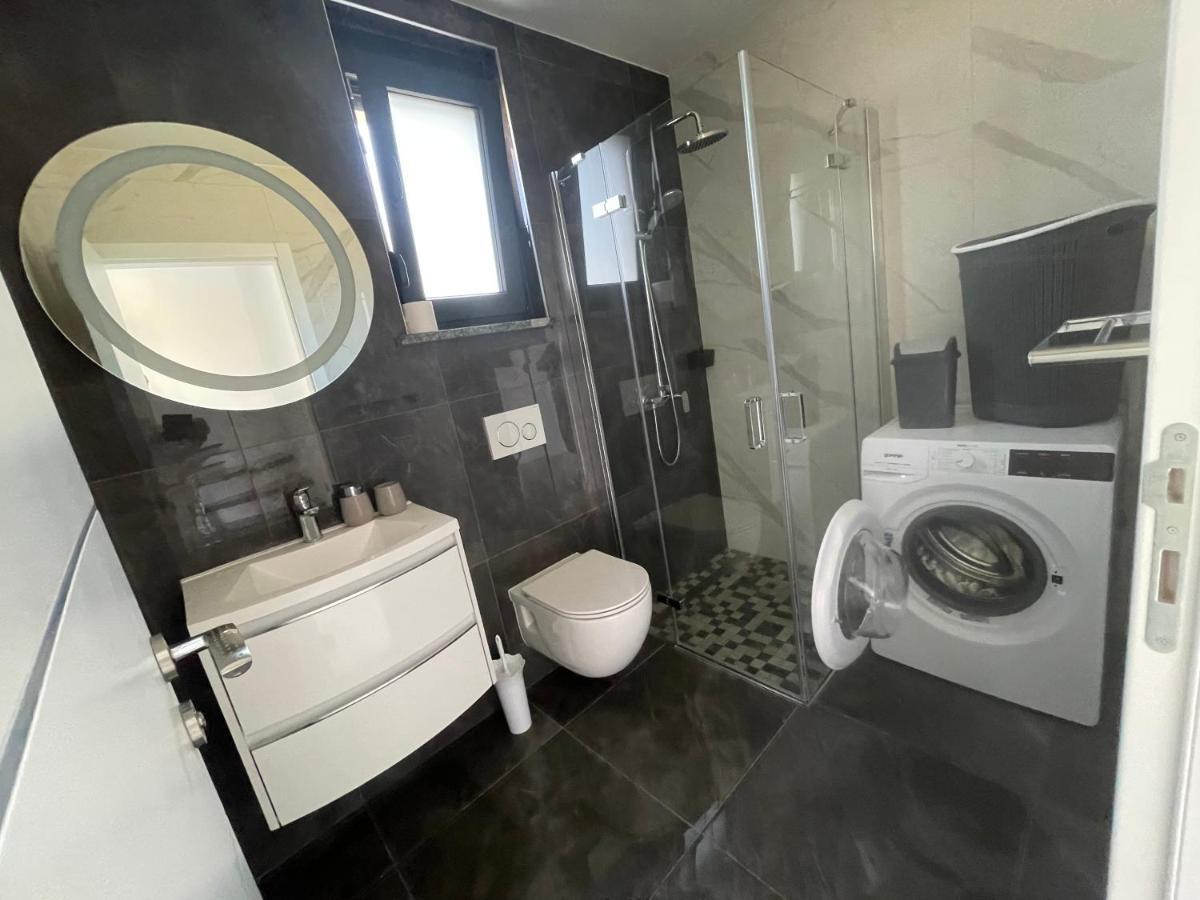 Vila Softic Azra Умаг Екстериор снимка